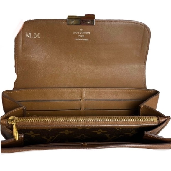 LOUIS VUITTON MONOGRAM ÉLYSÉE WALLET - Picture 4 of 12